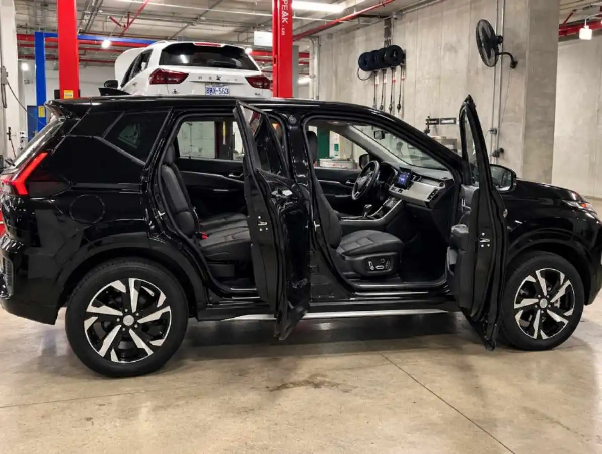 MITSUBISHI XPANDER - 2025