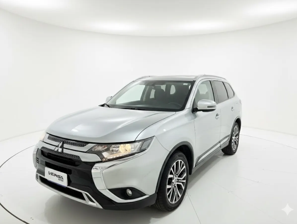MITSUBISHI OUTLANDER - 2020