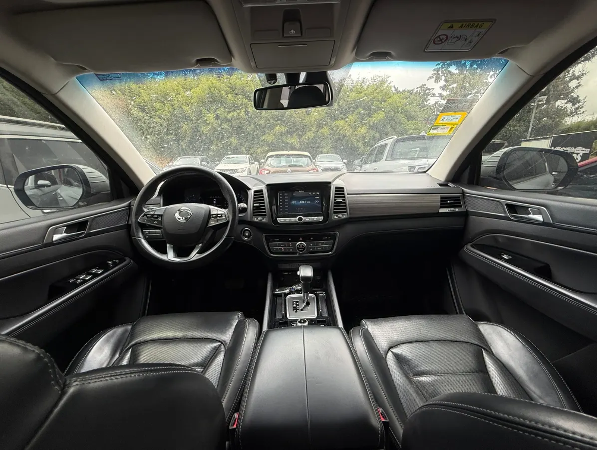 SSANGYONG REXTON - 2020
