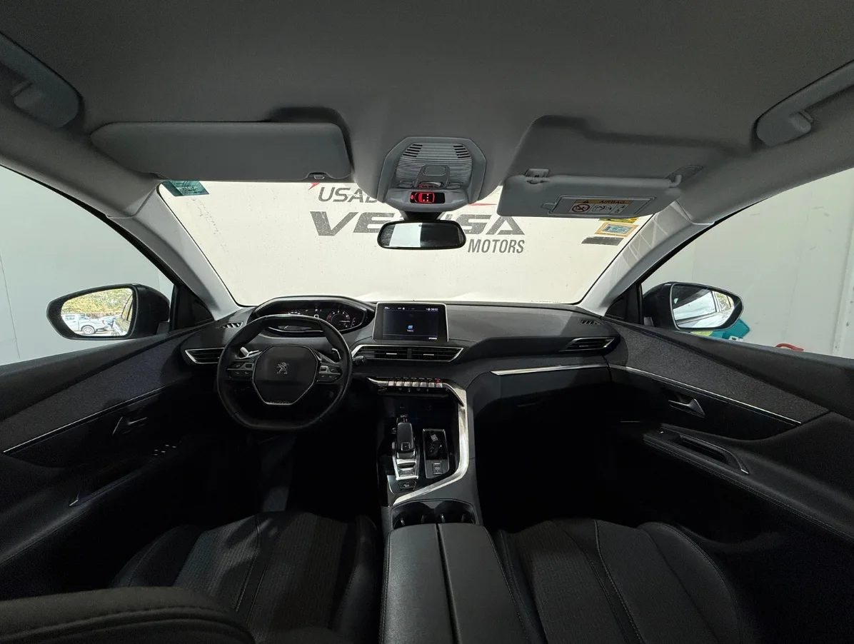 PEUGEOT 3008 - 2023