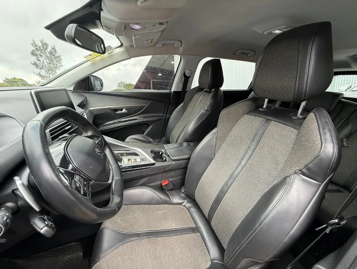 PEUGEOT 5008 - 2018