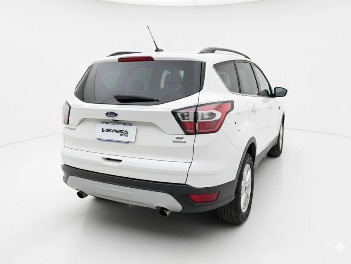 FORD ESCAPE - 2017