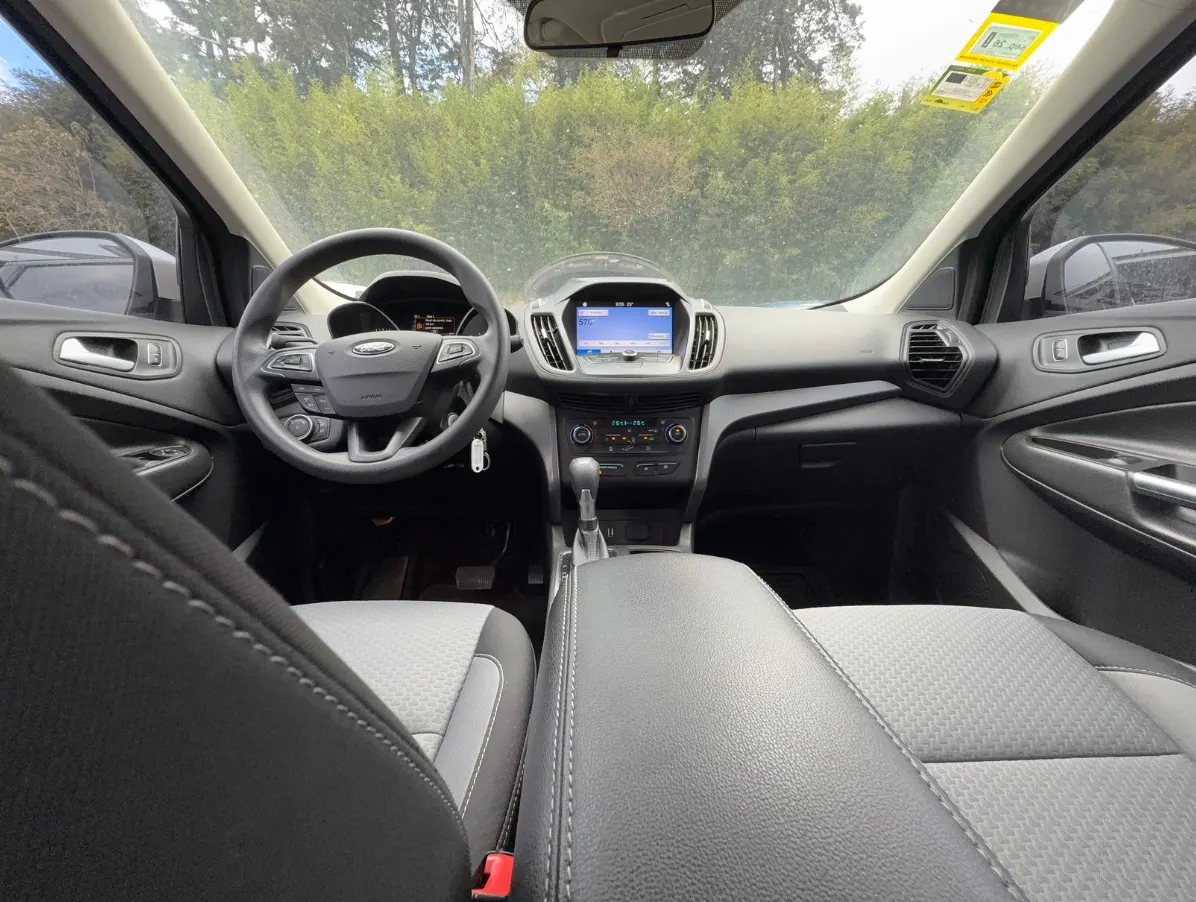 FORD ESCAPE - 2017