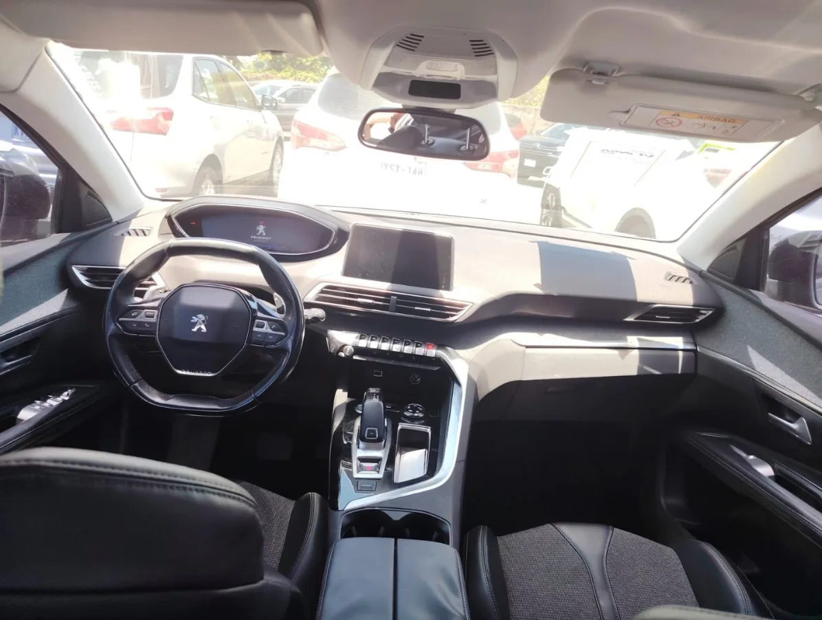 PEUGEOT 5008 - 2018