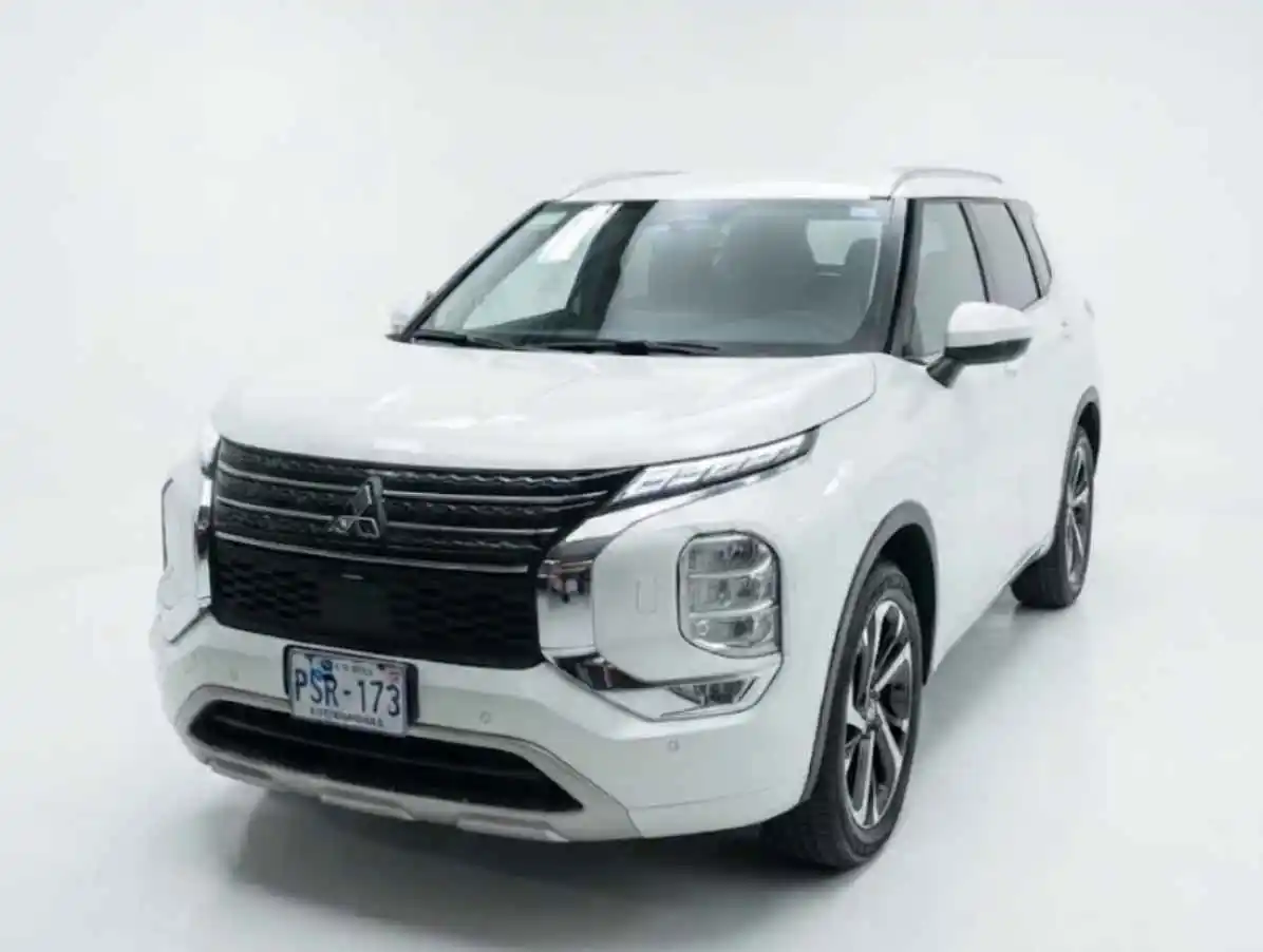 MITSUBISHI OUTLANDER - 2023