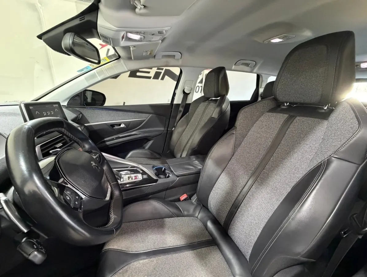 PEUGEOT 5008 - 2019