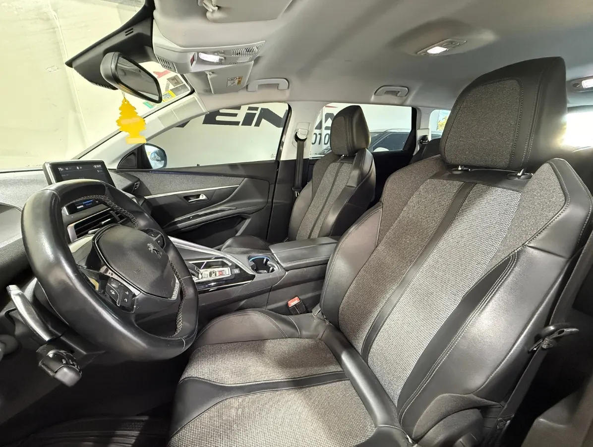 PEUGEOT 5008 - 2020