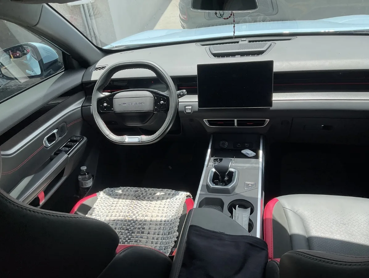 JETOUR DASHING LUXURY - 2025